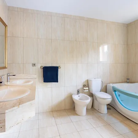 Exclusive With Private Pool 1 Kilometer From Cristianos Апартаменты *